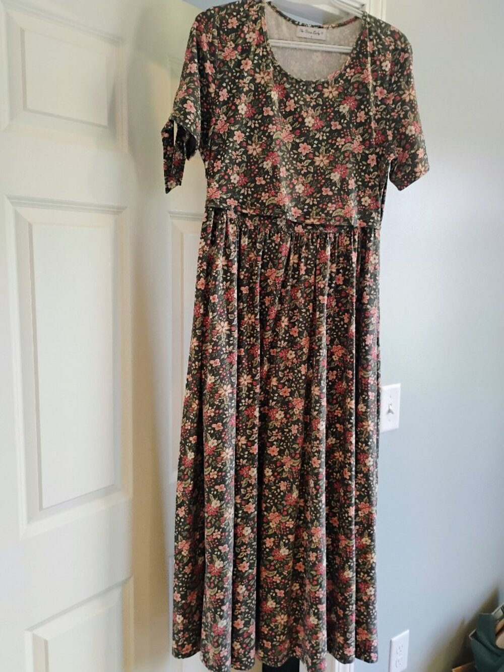 Nursing dress